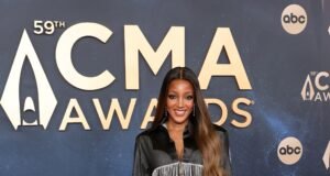 CMA Awards 2025: Lihat penampilan karpet merah terbaik