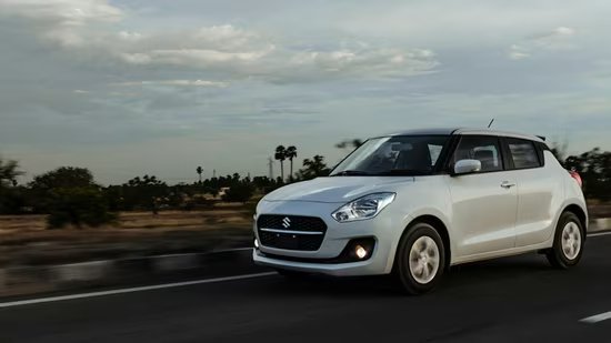Maruti-Suzuki-Swift_1762331407208_1762331407662.jpg