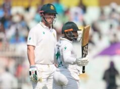 Simon Harmer membawa Afrika Selatan meraih kemenangan yang tak terlupakan saat kapten India Shubman Gill dibawa ke rumah sakit