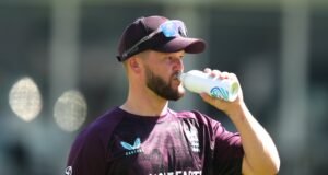 Ollie Pope mencapai abad ke- 10 dalam pemanasan Ashes Inggris melawan Lions