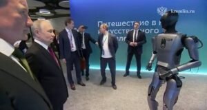 Rusia: robot dengan kecerdasan buatan menari untuk Vladimir Putin dan gambarnya menjadi viral