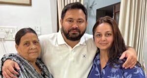 Siapakah Sanjay Yadav dan Rameez yang disebutkan oleh Rohini Acharya dari RJD di postingan tentang berhenti dari politik, keluarga?