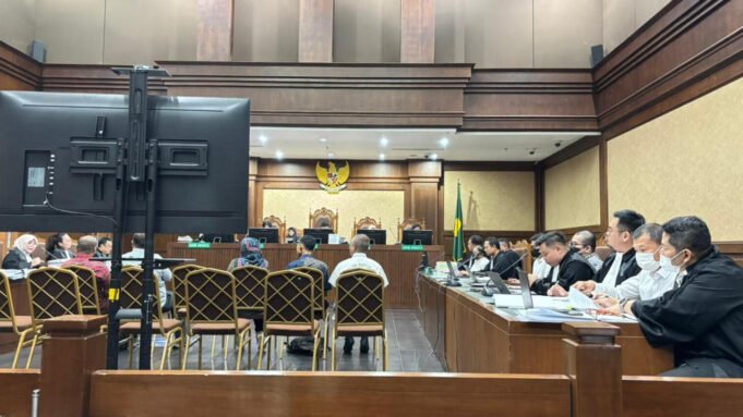 sidang-lanjutan-perkara-dugaan-korupsi-kredit-fiktif-bank-ja-clga.jpg