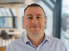 Ayah dari tiga anak ini menghadapi pengadilan karena membius dan melakukan pelecehan seksual terhadap mantan istrinya dengan lima pria lainnya