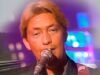 Film hit Chris Rea senilai £7 juta: Star’s Driving Home for Christmas tahun 1986 – terinspirasi oleh perjalanan dari Abbey Road – menghasilkan £210.000 setahun dan membuatnya mengumpulkan kekayaan dalam bentuk properti dan mobil