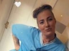 Ibu enam anak, 33, meninggal di rumah sakit dua hari setelah dia ditemukan dengan cedera kepala: Seorang pria didakwa