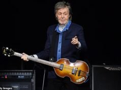 Kembali ke tempat Anda dulu berada: Sir Paul McCartney menghadapi tantangan perencanaan dari tetangganya untuk membiarkan pepohonan berada di rumahnya di London, tidak jauh dari Abbey Roadway