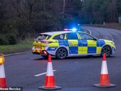 Polisi bersenjata menembak ‘pria bersenjata’ setelah dua kendaraan bertabrakan di kota Norfolk