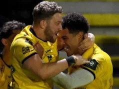 Sorakan dan cemoohan Natal untuk pihak Welsh