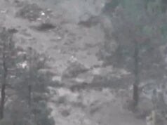 Tanah longsor, evakuasi dan penyelamatan setelah badai hebat menghantam California