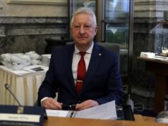 Malu pada SPD: Video Zóna yang “meminta maaf” mengundang ejekan, “pejuang anti-sensor” Okamura membungkamnya