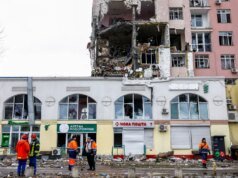 Rusia memukul ibu kota Ukraina menjelang pertemuan Trump-Zelenskyy|Berita perang Rusia-Ukraina