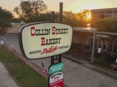 Bagi toko roti Texas, kue buah liburan tradisional bukanlah lelucon