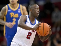 SMU terlihat tidak terkalahkan di kandang sendiri, tuan rumah Cal State Fullerton