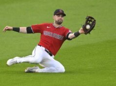 Laporan: Royals mendapatkan OF Lane Thomas dengan kontrak 1 tahun