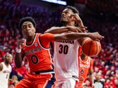 Nomor 21 Auburn menghadapi Chattanooga untuk Holiday Hoopsgiving