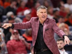 Oklahoma menetapkan persentase gol lapangan sambil menginjak Stetson