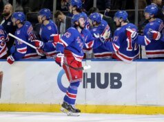 Rangers mengendarai reli penuh semangat menuju pertemuan vs. Predator