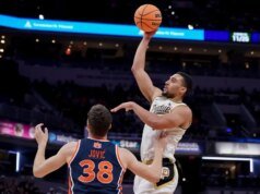 Pelanggaran eksplosif bertabrakan dalam pertarungan antara No. 5 Purdue, Kent State