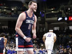 Nomor 5 UConn bergulat dengan DePaul yang menyebalkan, menarik diri di babak kedua