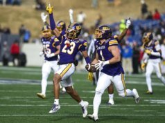 East Carolina mengubah lima kesalahan Pitt menjadi kemenangan Military Bowl