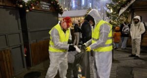 Binec setelah Malam Tahun Baru: 50 pembersih dan 30 mesin! Butuh waktu berjam-jam untuk membersihkannya