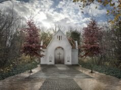 Perubahan di “Pemakaman Orang Bodoh” yang diselimuti misteri: Rekonstruksi kapel yang hancur telah dimulai