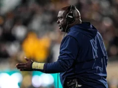 Pelatih RB Tony Alford tetap menjadi staf sepak bola Michigan