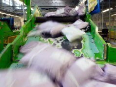 UPS memasuki musim liburan di tengah perubahan aturan perdagangan | Perang Dagang