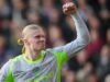 Erling Haaland mencetak dua gol saat Manchester City bertarung melewati Crystal Palace