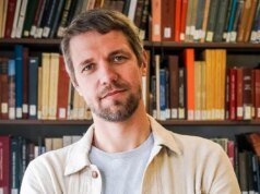 Untuk Pertama Kalinya, AI Menganalisis Bahasa serta Pakar Manusia