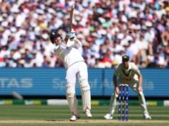 Babak Harry Creek yang menunjukkan pikiran Inggris yang kacau di tengah pembantaian Ashes