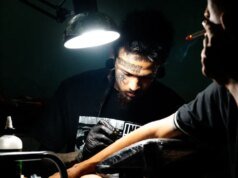 ‘Pertunjukan komedi’: Pemuda Myanmar di pengasingan mengecam pemilu ‘palsu’ yang diselenggarakan militer|Berita Pemilu