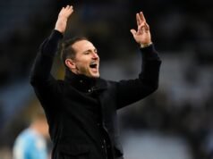 Kejuaraan Peregangan Coventry memimpin saat pesaing promosi goyah