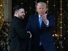 Volodymyr Zelenskyy tiba di Mar-a-Lago untuk melakukan pembicaraan damai dengan Presiden Trump