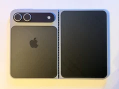 Anda dapat mencetak mockup apple iphone Fold secara 3 D, dengan tanda bintang