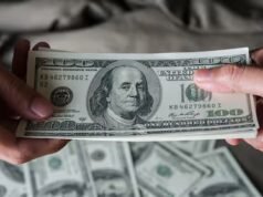 Ditandatangani oleh Katie Hobbs: Undang-undang Arizona yang dapat mengubah peraturan perumahan, kesehatan, dan transportasi pada tahun 2026