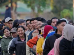 Ketika sebagian pihak memboikot pemilu Myanmar yang cacat, sebagian lainnya berharap adanya perubahan