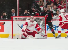 Detroit Red Wings gagal vs yang terbaik di Timur dengan kekalahan 5-2 dari Carolina