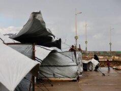 Badai Gaza membunuh wanita Palestina saat Israel membatasi bantuan menambah kesengsaraan | Berita konflik Israel-Palestina