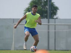 Di Tengah Persiapan Persib vs PSM, Julio Cesar Jalani Natal Spesial