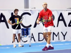 Mantan pelatih Carlos Alcaraz ‘terluka’ karena perpecahan tetapi terbuka untuk bergabung dengan tim Jannik Sinner