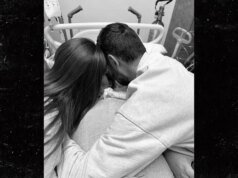 Influencer Melissa Mae Carlton Mengumumkan Kematian Putrinya Setahun Setelah Putri Lainnya Meninggal