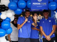 Persib Buka Mitra Store di Garut, Bobotoh Tumpah Ruah Sambut Julio Cesar & Patricio Matricardi
