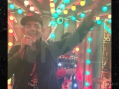 Lukas Haas Menampilkan Lagu Natal Baru di Anderson .Paak’s Music Bar