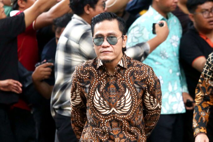 gus-miftah-saat-mendatangi-kediaman-presiden-terpilih-prabow-wdun.jpg