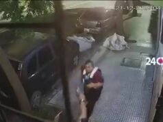 Dia mencoba mencuri senjata dari petugas Polisi Kota di As soon as dan ditangkap di Rosario