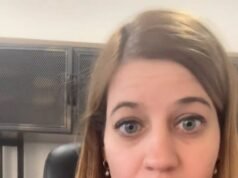 Dia membela diri bahwa dia adalah warga negara Amerika, namun ICE menahannya di halte mobil dan dia bisa dideportasi