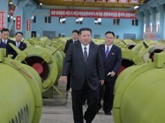 Kim Jong Un dari Korea Utara memberi sinyal kelanjutan pengembangan rudal dalam 5 tahun ke depan