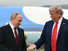 Trump mengatakan dia melakukan pembicaraan yang sangat produktif dengan Putin menjelang pertemuan Zelenskiy